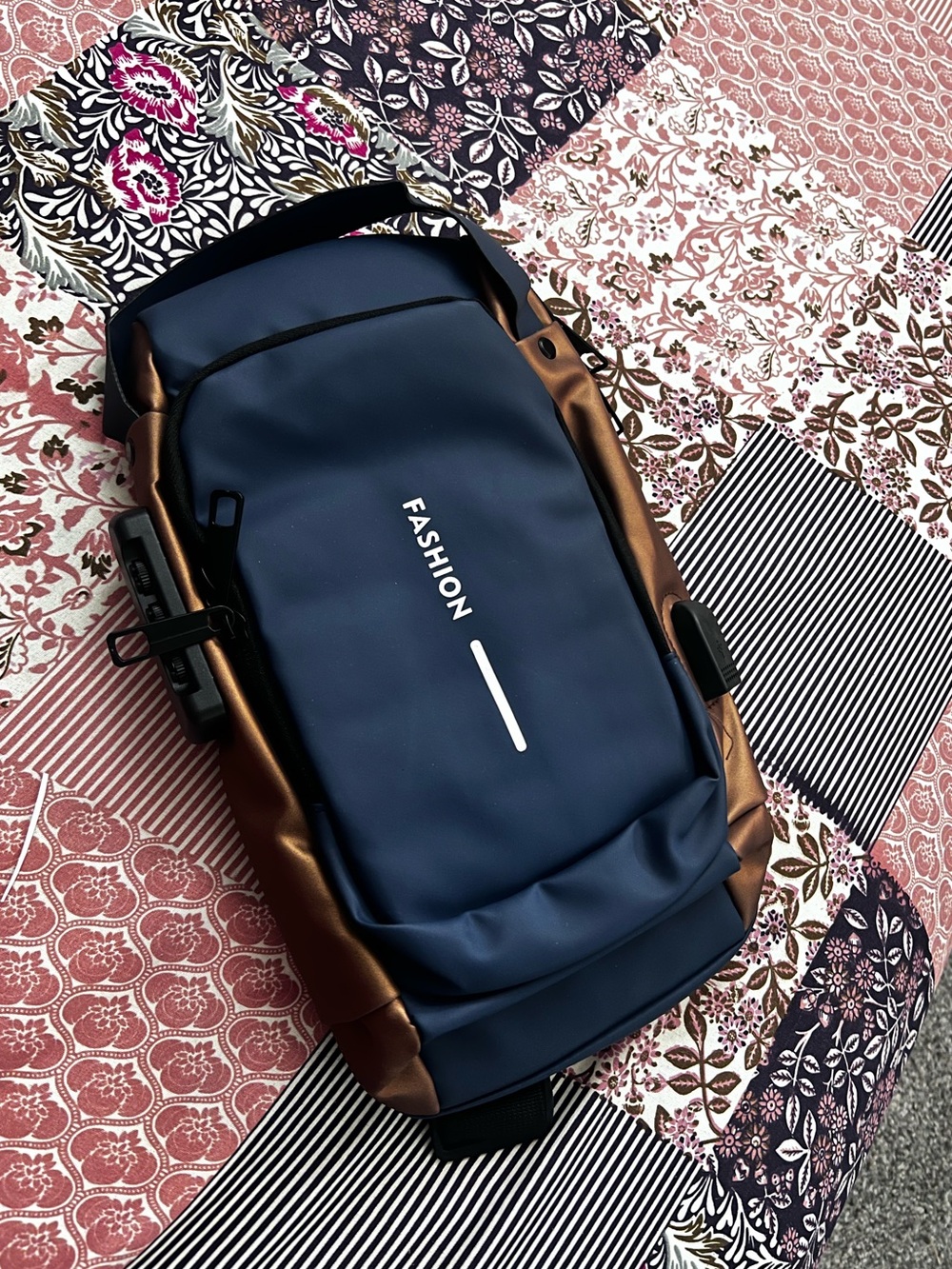 Luxury Men’s Travel Messenger Sling Bag – Sleek & Functional